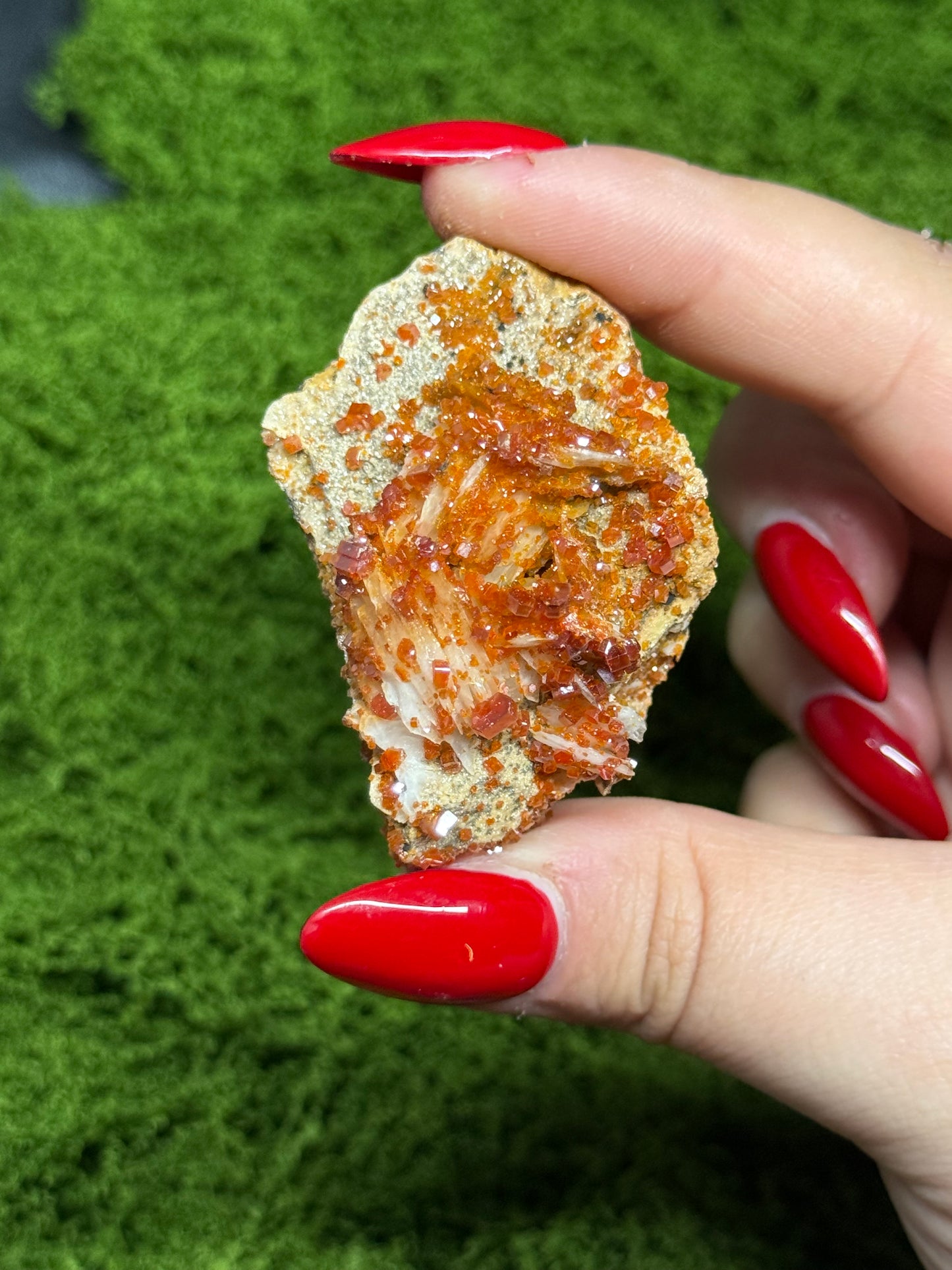 Vanadinite on matrix - 1pc