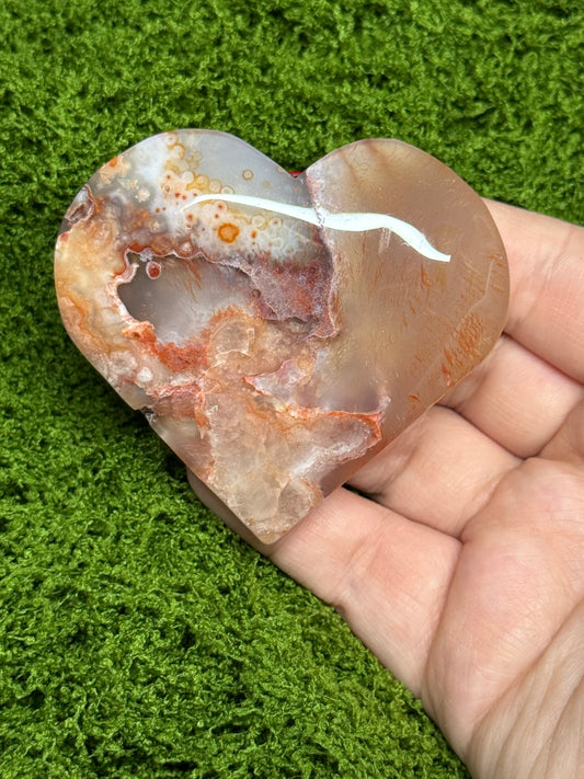 Flower Agate Heart Carving