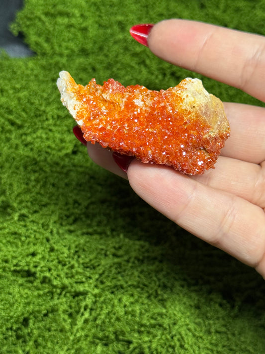 Vanadinite on matrix - 1pc