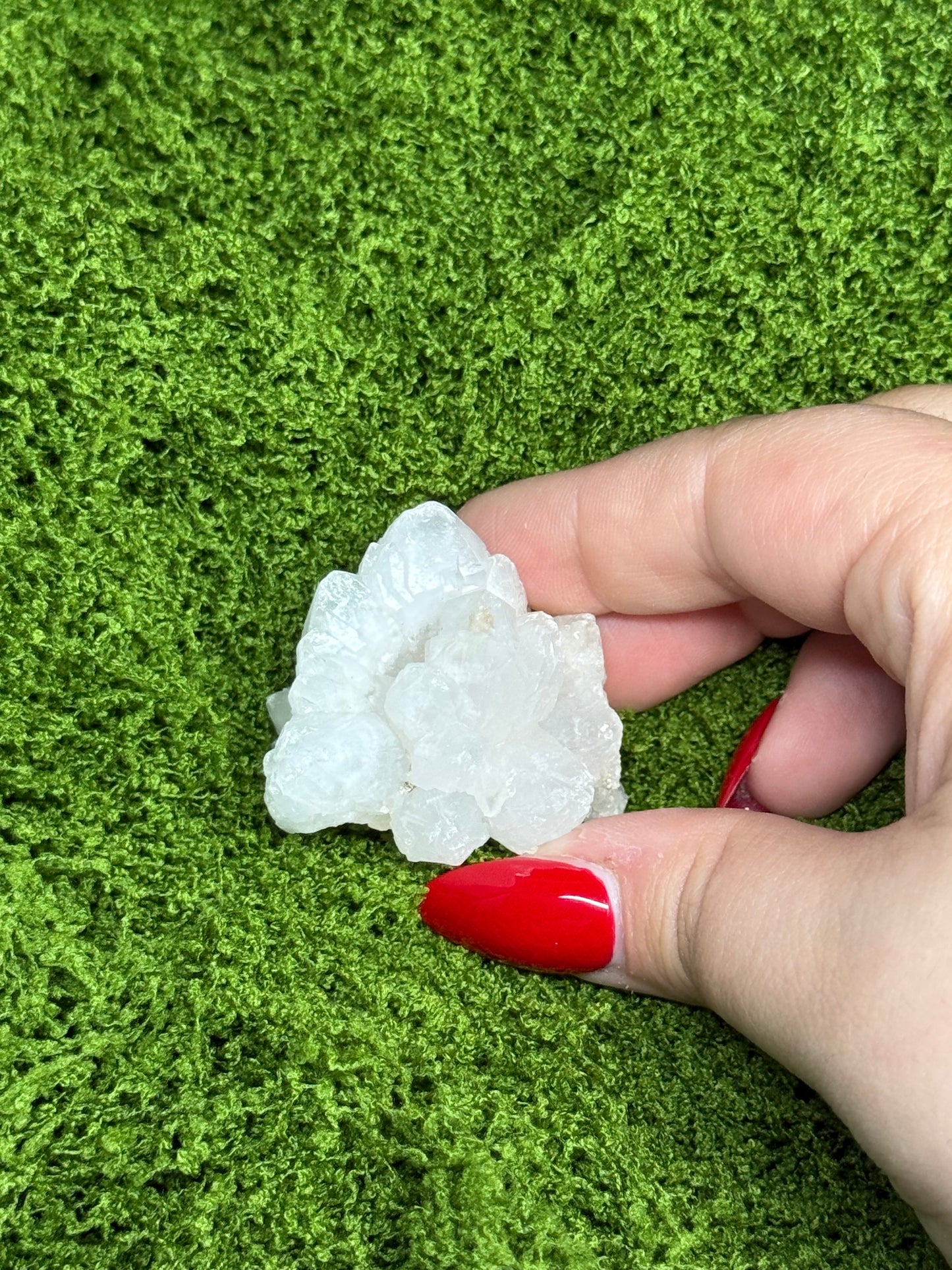Snow quartz cluster