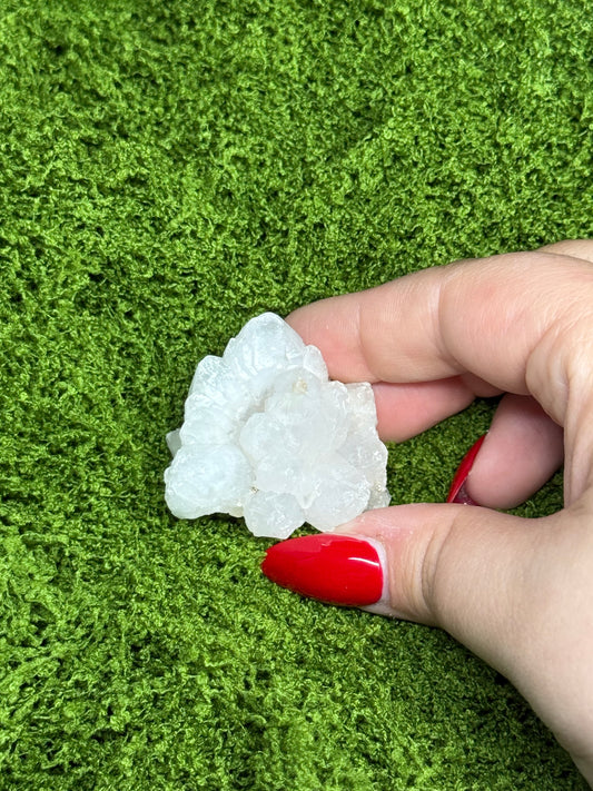 Snow quartz cluster